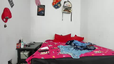 Snapshot of douglas_gallegos chatting on December 27, 2024, 4:58 am douglas_gallegos online show from December 27, 2024, 4:58 am