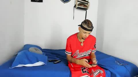 Snapshot of douglas_gallegos chatting on December 16, 2025, 6:02 pm douglas_gallegos online show from December 16, 2025, 6:02 pm