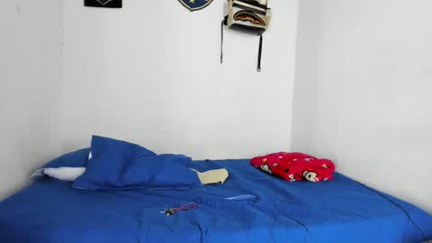 Snapshot of douglas_gallegos chatting on December 18, 2025, 8:04 pm douglas_gallegos online show from December 18, 2025, 8:04 pm