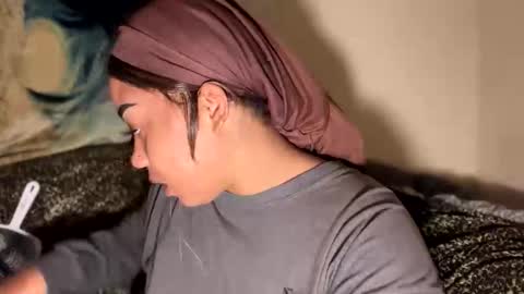 dove_love22 online show from December 17, 2025, 2:39 am