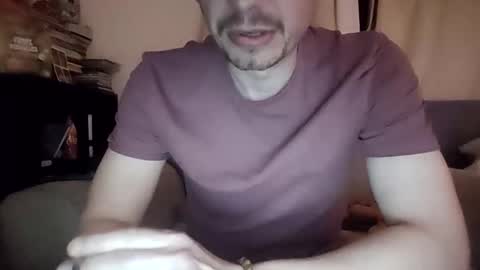 Snapshot of doveyfinn88 chatting on May 5, 2026, 11:24 pm doveyfinn88 online show from May 5, 2026, 11:24 pm