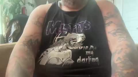 Snapshot of downtheroad1214 chatting on October 25, 2025, 7:19 pm downtheroad1214 online show from October 25, 2025, 7:19 pm