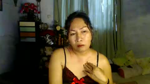 Snapshot of doyouwantme143 chatting on June 9, 2026, 7:42 am doyouwantme143 online show from June 9, 2026, 7:42 am