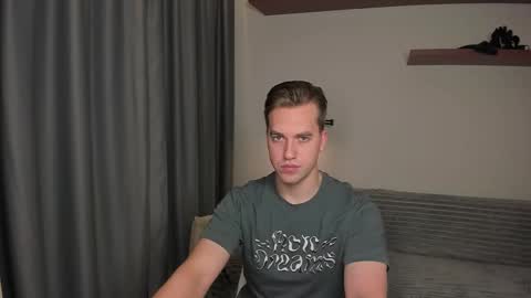 Mervin  online show from September 17, 2025, 8:43 pm