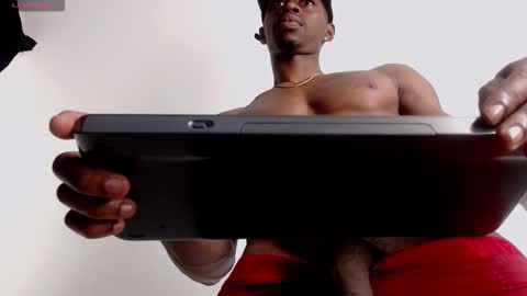 Drake 23 online show from October 10, 2025, 6:34 am