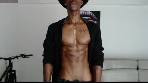 Snapshot of drake_brown_23 chatting on June 16, 2026, 12:35 am Drake 23 online show from June 16, 2026, 12:35 am