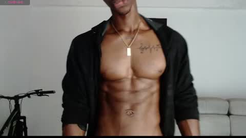 Snapshot of drake_brown_23 chatting on June 24, 2026, 7:40 am Drake 23 online show from June 24, 2026, 7:40 am