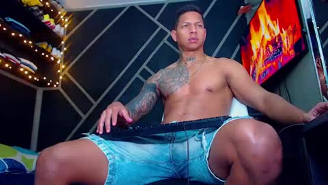 Drake online show from December 22, 2024, 10:04 pm