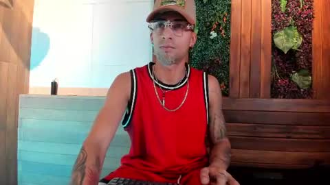 Snapshot of drakeneumann chatting on August 3, 2026, 3:38 am Drake Neuman online show from August 3, 2026, 3:38 am