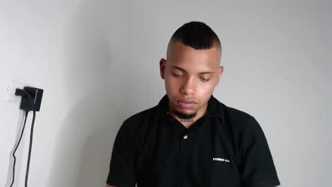 drako_monstercock online show from November 10, 2025, 5:17 am