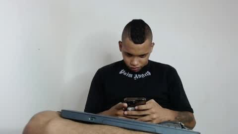 drako_monstercock online show from April 19, 2026, 6:10 pm