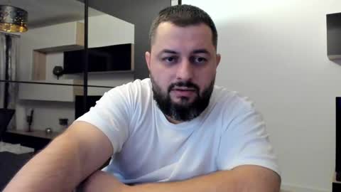 Draven A online show from March 2, 2025, 6:40 pm