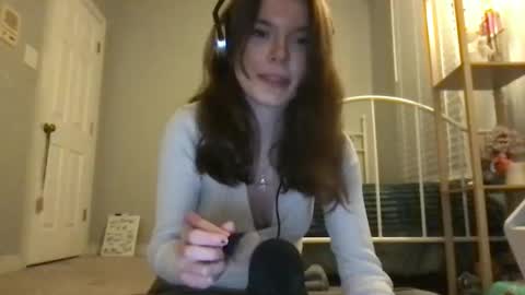 ur dream girl online show from March 3, 2025, 3:19 am