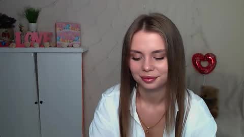 Mari online show from September 13, 2025, 6:35 am