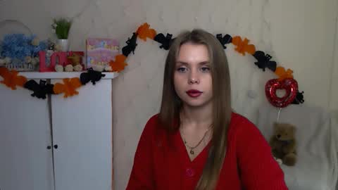 Mari online show from October 7, 2025, 7:05 am