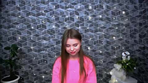 Mari online show from November 7, 2025, 6:24 am