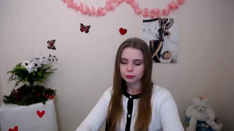 Mari online show from April 8, 2026, 6:13 am