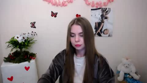 Snapshot of dream_mari chatting on April 22, 2026, 6:27 am Mari online show from April 22, 2026, 6:27 am