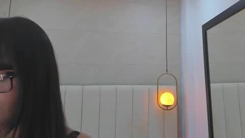 Snapshot of dream_nena chatting on January 5, 2026, 8:01 pm N E N A online show from January 5, 2026, 8:01 pm