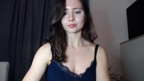 Snapshot of dream_nicole02 chatting on December 14, 2025, 2:44 pm Nicole online show from December 14, 2025, 2:44 pm