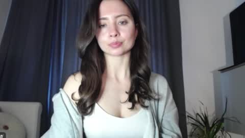 Snapshot of dream_nicole02 chatting on February 16, 2026, 7:37 am Nicole online show from February 16, 2026, 7:37 am