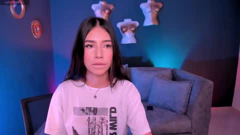 Snapshot of dream_saray chatting on June 20, 2026, 6:33 pm Saray online show from June 20, 2026, 6:33 pm