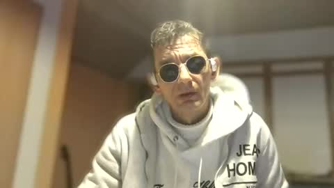 Dreambob online show from December 20, 2025, 7:32 pm