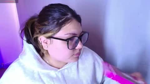 Snapshot of dreambooo_ chatting on May 9, 2026, 11:37 am C A M I L A online show from May 9, 2026, 11:37 am