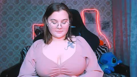 dreamforyoue2 online show from October 24, 2025, 8:38 pm