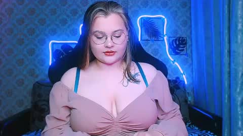 dreamforyoue2 online show from March 30, 2026, 7:48 pm