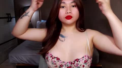 Snapshot of dreamgirlheaven chatting on March 21, 2026, 8:19 am Heaven online show from March 21, 2026, 8:19 am