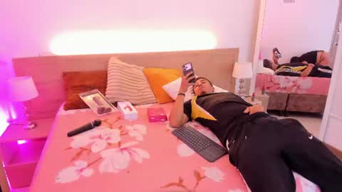 dreamhoney_sj online show from June 23, 2026, 12:36 pm