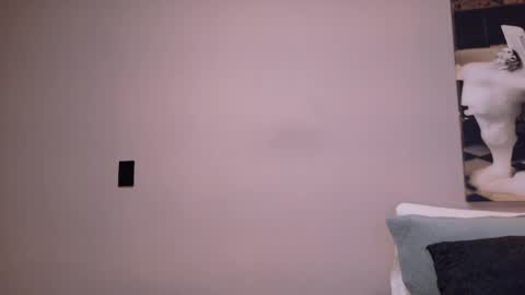 cris online show from April 24, 2026, 10:01 pm