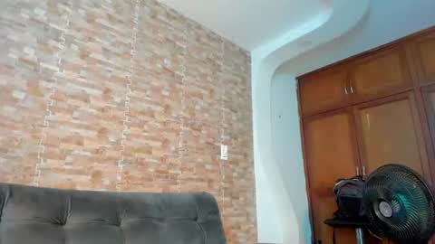Snapshot of dreams_chloe chatting on July 4, 2026, 5:46 am dreams_chloe online show from July 4, 2026, 5:46 am