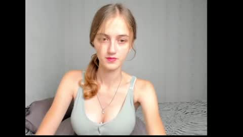 Snapshot of dreamy_pollyyy chatting on July 30, 2026, 8:52 pm dreamy_pollyyy online show from July 30, 2026, 8:52 pm