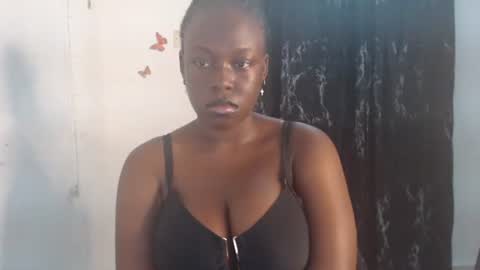 Snapshot of dreamy_wetpussy chatting on May 7, 2026, 8:36 pm BEAUTY online show from May 7, 2026, 8:36 pm