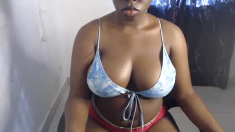Snapshot of dreamy_wetpussy chatting on May 24, 2026, 7:57 am BEAUTY online show from May 24, 2026, 7:57 am