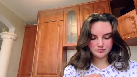 Mila online show from December 7, 2024, 10:23 am