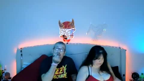 Snapshot of dreamycouple01 chatting on July 4, 2026, 9:37 am DreamyCouple01 online show from July 4, 2026, 9:37 am