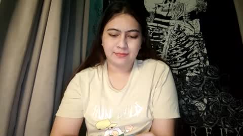 dreamycreamyst online show from February 18, 2025, 12:17 pm