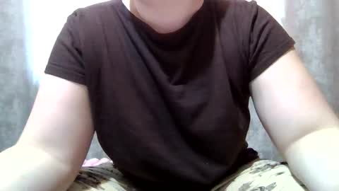 Snapshot of dreamylunax chatting on February 21, 2026, 8:04 am DreamyLunax online show from February 21, 2026, 8:04 am