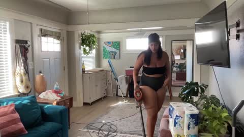 RIRI OR DREAMY online show from December 15, 2024, 9:20 pm