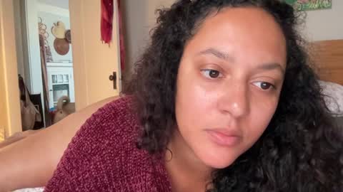 RIRI OR DREAMY online show from January 29, 2025, 8:04 pm