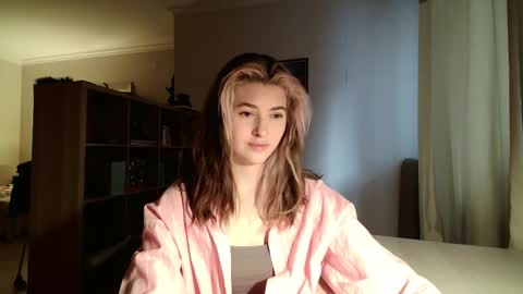 Dia online show from February 11, 2026, 1:38 pm