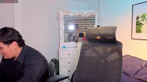 Snapshot of drexx_cleo chatting on November 18, 2025, 3:23 am drex and cleo online show from November 18, 2025, 3:23 am