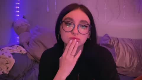 Tara  Sonny online show from March 4, 2025, 5:03 pm