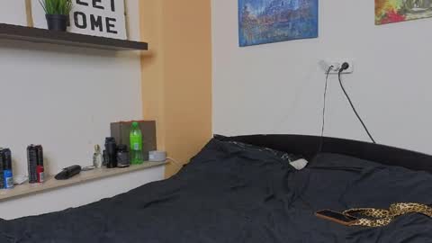 Mark online show from April 17, 2026, 11:08 pm