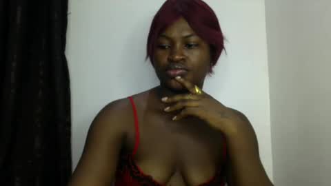 dripping_luna online show from December 18, 2024, 10:46 pm