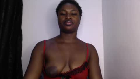 dripping_luna online show from December 21, 2024, 4:57 pm