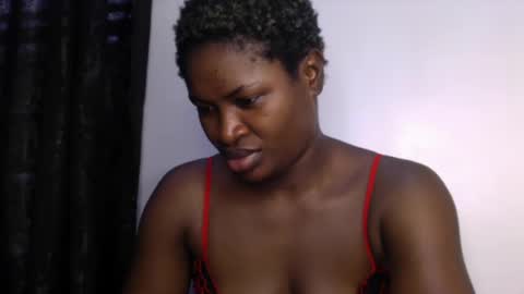 dripping_luna online show from December 23, 2024, 10:53 am